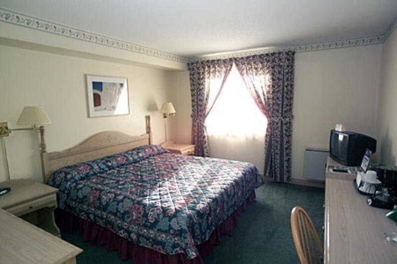 Holiday Inn Express Hotel & Suites Uptown Fredericton By Ihg Rum bild